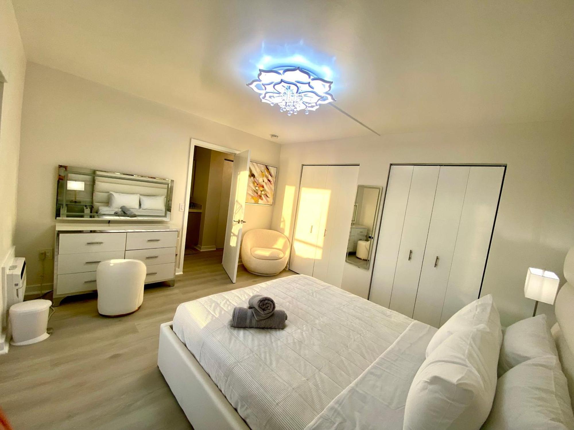 Panoramic Luxurious Waterfront One Bedroom Apartment With Miami Skyline View Free Parking 5Min Drive To Маямі-Біч Екстер'єр фото