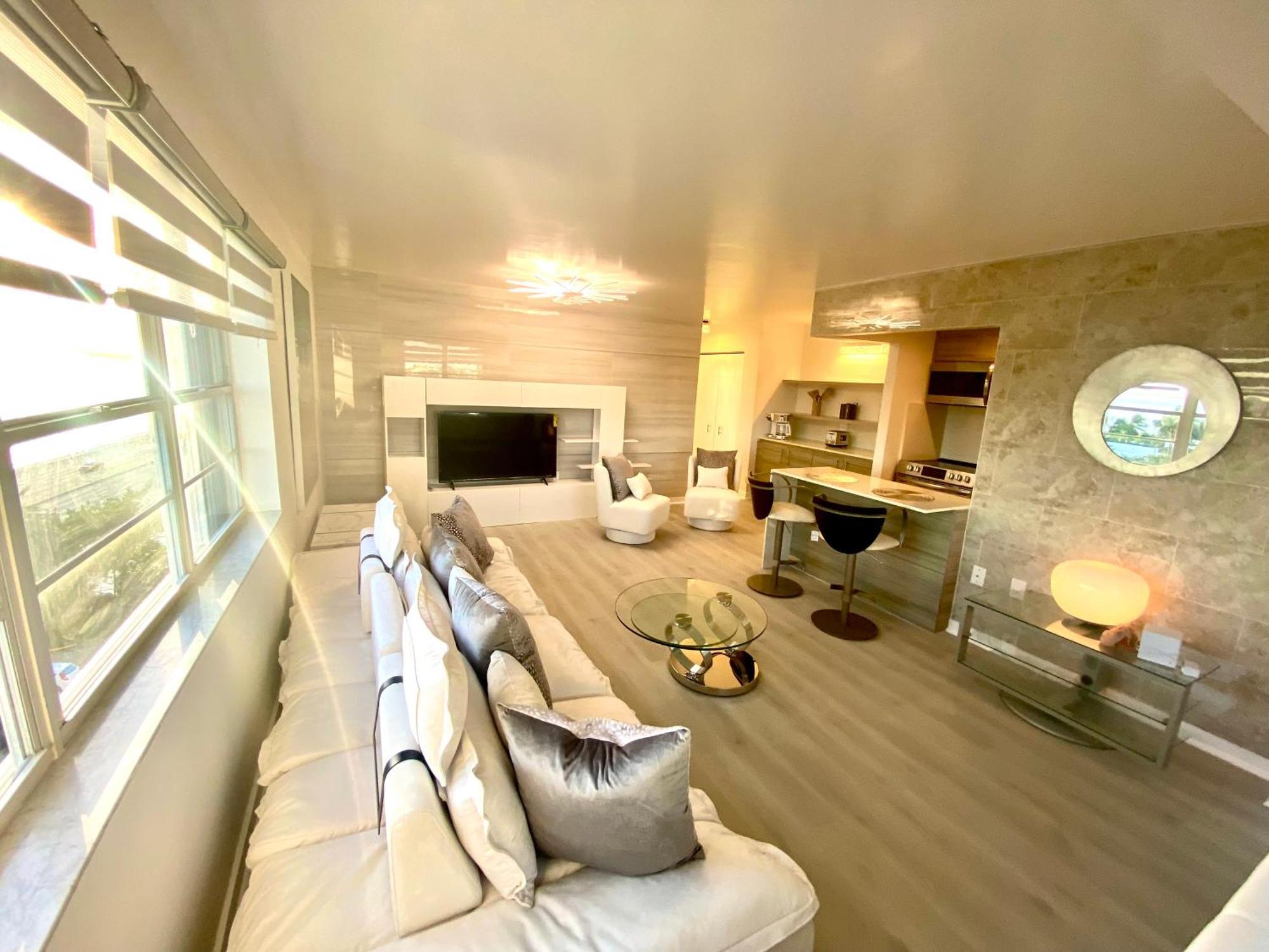 Panoramic Luxurious Waterfront One Bedroom Apartment With Miami Skyline View Free Parking 5Min Drive To Маямі-Біч Екстер'єр фото