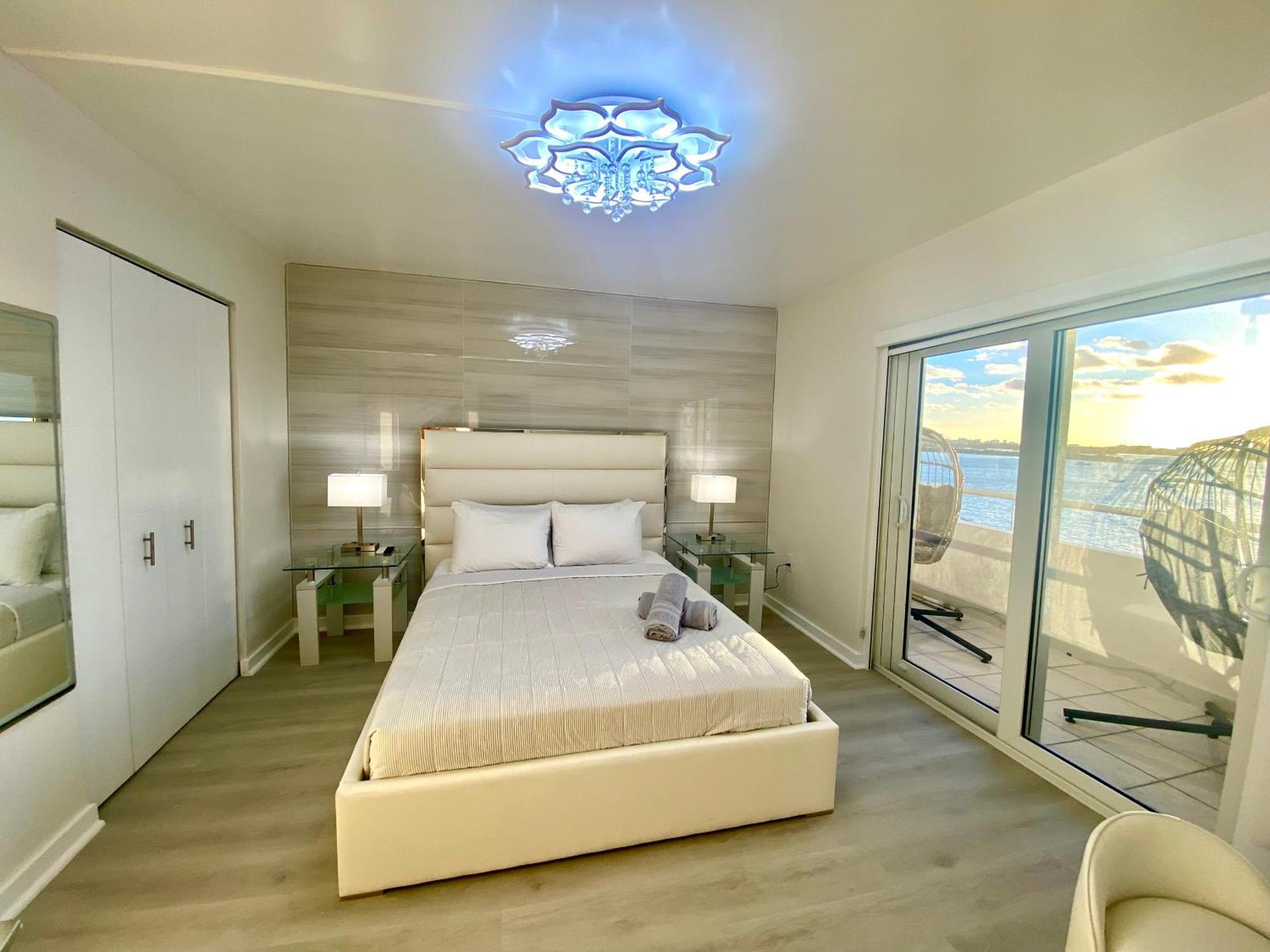 Panoramic Luxurious Waterfront One Bedroom Apartment With Miami Skyline View Free Parking 5Min Drive To Маямі-Біч Екстер'єр фото